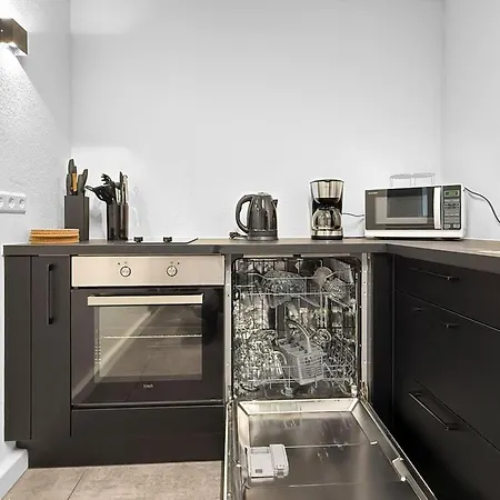 Modernes Refugium Mit Atemberaubender Aussicht فيلة